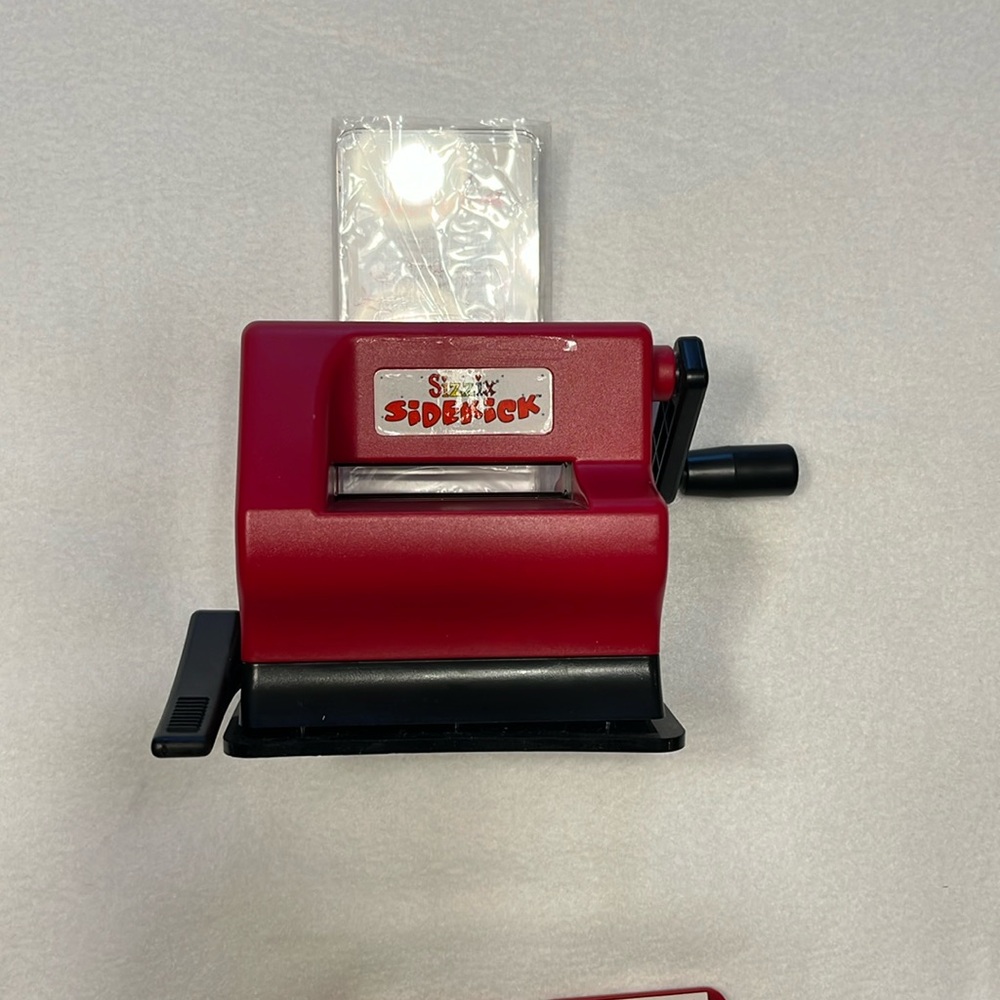 Sizzix SideKick Portable Die Cutting / Embossing Machine - Used - Crafts